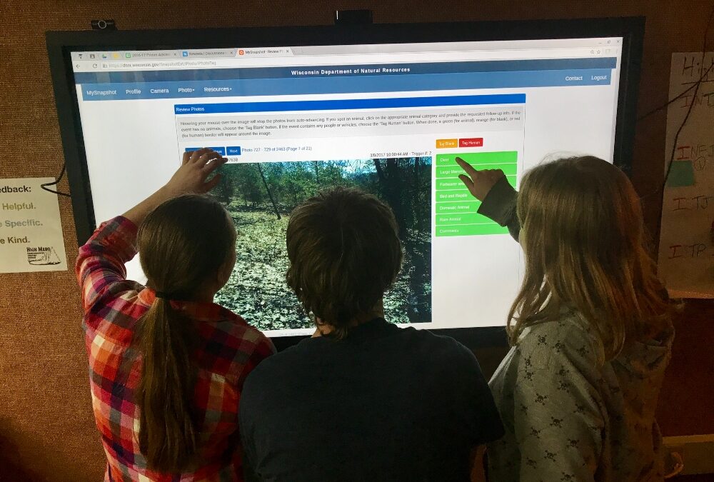 Snapshot Wisconsin Brings Wildlife to the Classroom